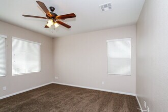 9345 W Grand Sky Ave in Las Vegas, NV - Building Photo - Building Photo