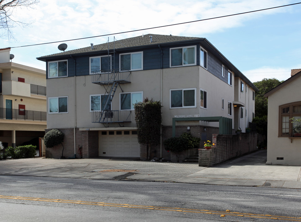 1115 El Camino Real in Burlingame, CA - Building Photo