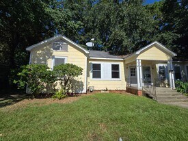 607 18th St in Alexandria, LA - Building Photo