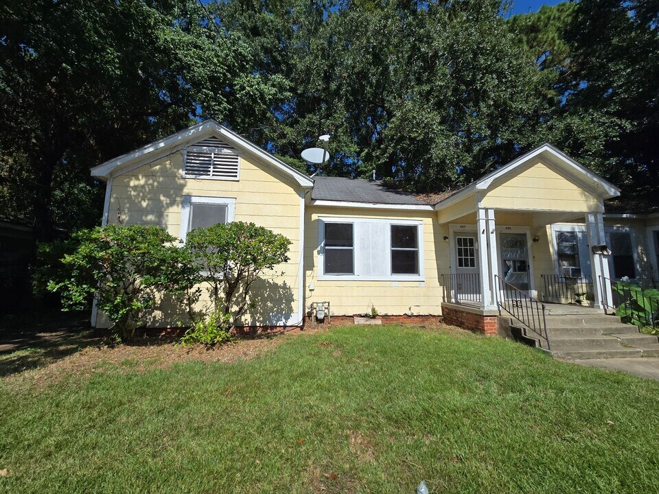 607 18th St in Alexandria, LA - Foto de edificio