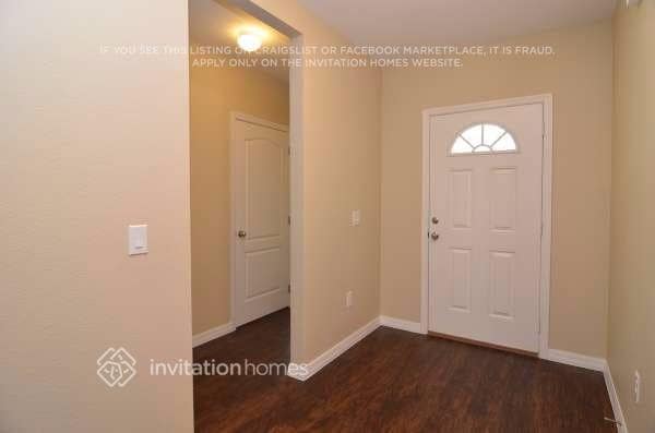 5194 Deltona Blvd in Spring Hill, FL - Building Photo - Building Photo