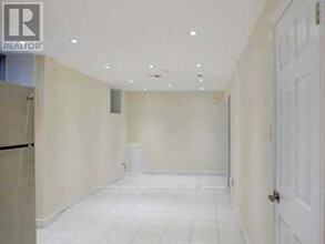 150 Mavety St in Toronto, ON - Building Photo - Building Photo