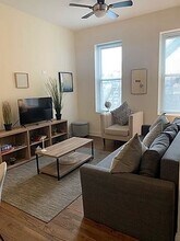 1658 W Erie St, Unit 3S in Chicago, IL - Building Photo - Building Photo