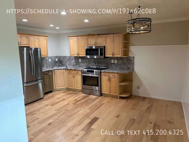 2890 Treat Blvd in Concord, CA - Building Photo - Building Photo