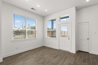 414 Pk Hl Ct in Stafford, TX - Building Photo - Building Photo