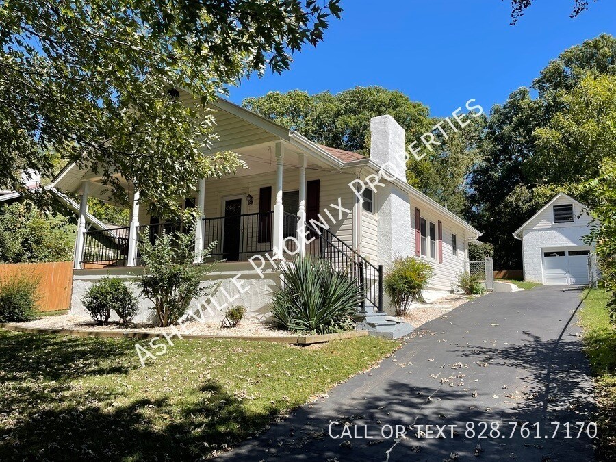 29 First St in Asheville, NC - Building Photo