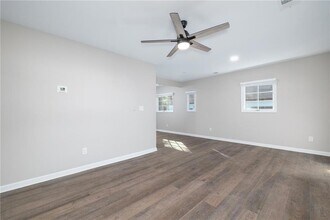 896 Oakland Dr SW in Atlanta, GA - Building Photo - Building Photo