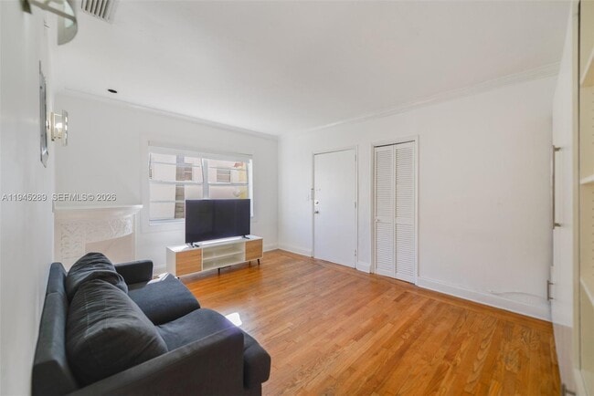 1535 Meridian Ave in Miami Beach, FL - Building Photo - Building Photo