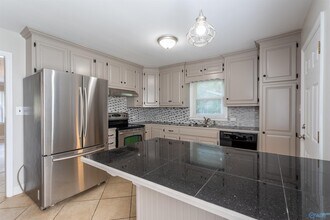 425 Arthur St NW in Huntsville, AL - Building Photo - Building Photo