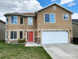 1441 Heather Ln in Syracuse, UT - Building Photo
