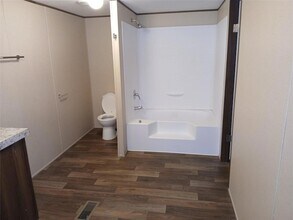 7070 FM1115 in Flatonia, TX - Building Photo - Building Photo