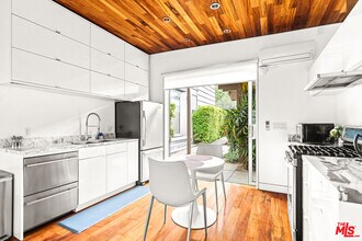 522 Rialto Ave in Los Angeles, CA - Building Photo - Building Photo
