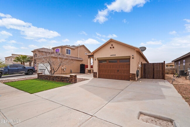 14696 Jesus Almeida in El Paso, TX - Building Photo - Building Photo