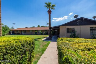 1827 E Yale St in Phoenix, AZ - Building Photo