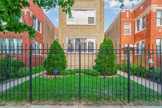 4849 N Sawyer Ave-Unit -3 in Chicago, IL - Foto de edificio - Building Photo