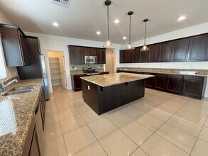 1312 Fantastic Ct in North Las Vegas, NV - Building Photo - Building Photo