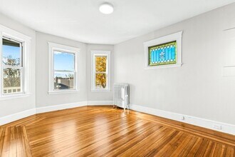427 Medford St in Somerville, MA - Foto de edificio - Building Photo