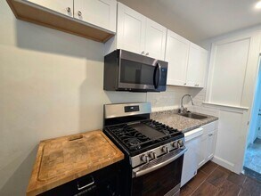 1612 17th Pl SE in Washington, DC - Building Photo - Building Photo