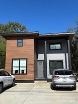 1002 Crawford Rd in Rock Hill, SC - Building Photo