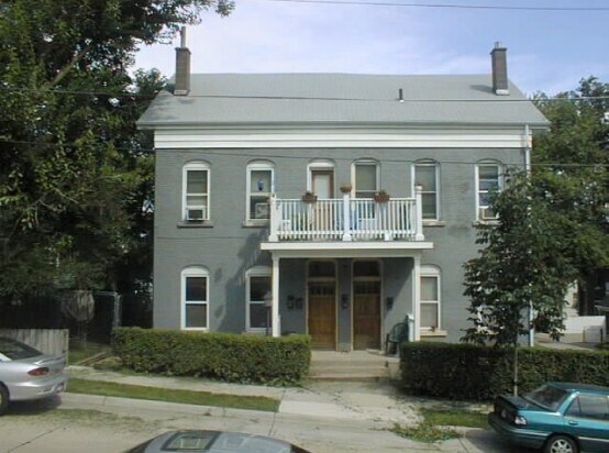 509 Chestnut St, Unit Apt 1 in Dubuque, IA - Building Photo