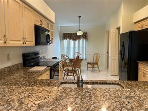 8220 Ibis Cove Cir in Naples, FL - Building Photo - Building Photo