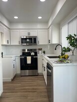 Magnolia Terrace Apartments in Whittier, CA - Building Photo