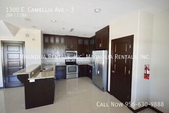 1300 E Camellia Ave, Unit 3 in McAllen, TX - Building Photo - Building Photo