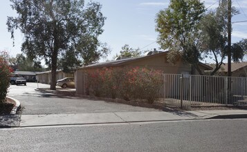 Fig Tree Apartments in Phoenix, AZ - Building Photo - Building Photo