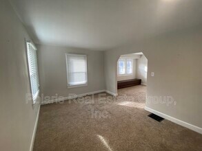 1102 N Emerson Ave in Indianapolis, IN - Foto de edificio - Building Photo