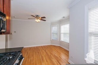 628 W Roscoe St, Unit 1N in Chicago, IL - Building Photo - Building Photo