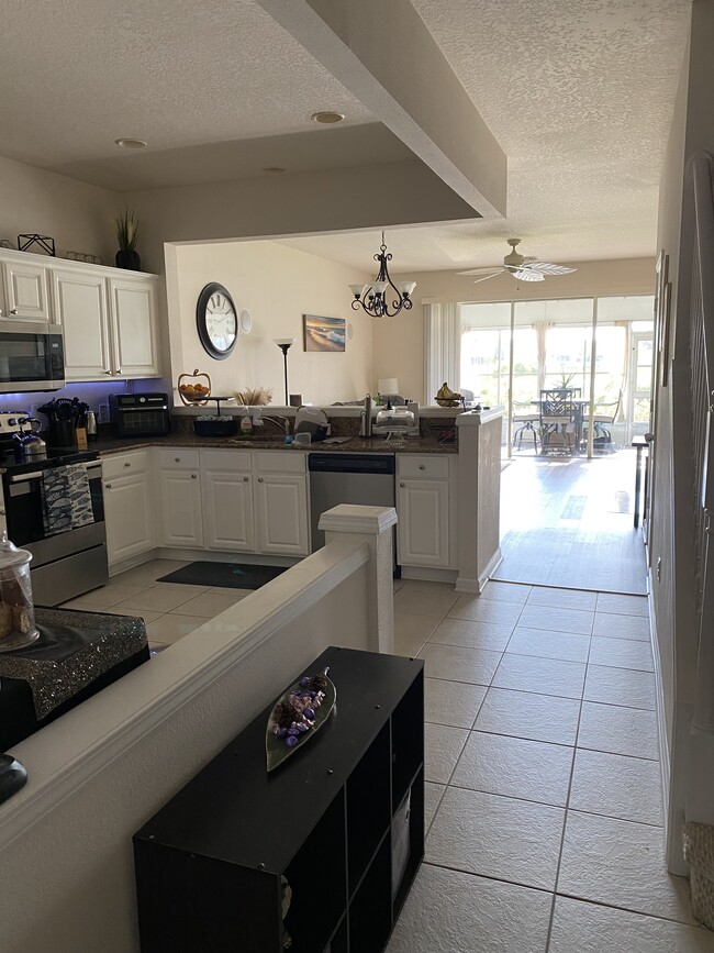 4822 Barnstead Dr in Riverview, FL - Building Photo - Building Photo