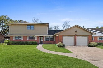 1839 Bethlehem St in Houston, TX - Foto de edificio - Building Photo