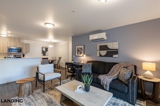 355 Bradley Blvd, Unit B224 in Richland, WA - Building Photo - Building Photo