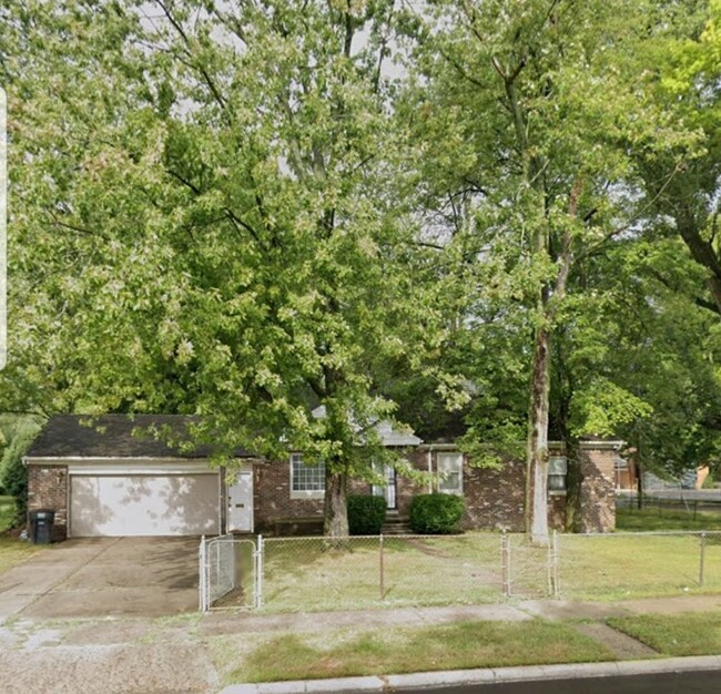 property at 20041 Berg Rd