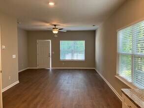 146 Kathryn Ct in Columbia, TN - Building Photo - Building Photo