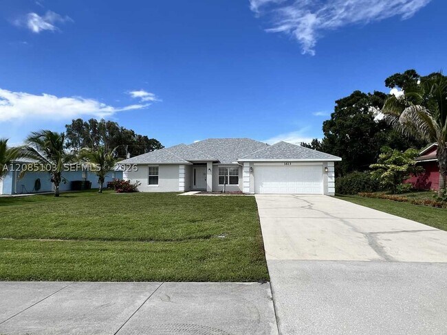 property at 1613 SW California Blvd