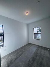 750 NW 82nd Ave in Plantation, FL - Building Photo - Building Photo