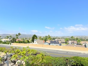 24033 Vista Corona in Dana Point, CA - Building Photo - Building Photo