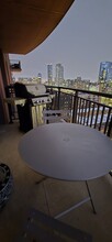 330 N Jefferson St, Unit 1407 in Chicago, IL - Building Photo - Building Photo