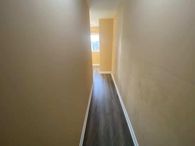 58 Eldon Ave in Toronto, ON - Building Photo - Building Photo