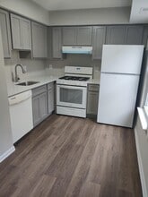2741 Titan St in Philadelphia, PA - Building Photo - Building Photo