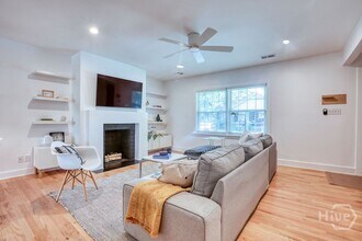 916 Maupas Ave in Savannah, GA - Building Photo - Building Photo