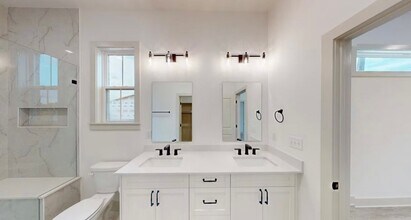 5902 S Bellview Rd in Rogers, AR - Building Photo - Building Photo