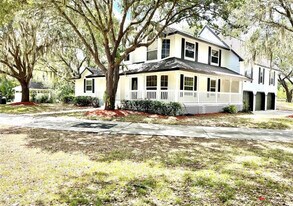 7447 Hawkins Rd, Unit 1 in Sarasota, FL - Building Photo