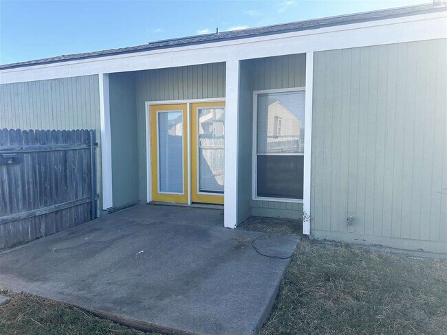 7002 SW Green Terrace Blvd in Lawton, OK - Building Photo - Building Photo