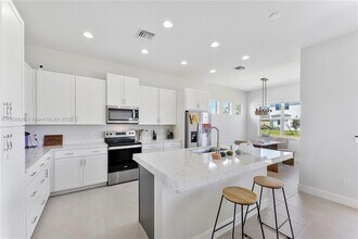 14458 Spruce Pne Dr in Westlake, FL - Building Photo - Building Photo