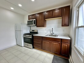 49 Chestnut Ave, Unit 3 Apartamentos