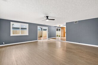 8808 NE 33rd St in Vancouver, WA - Building Photo - Building Photo