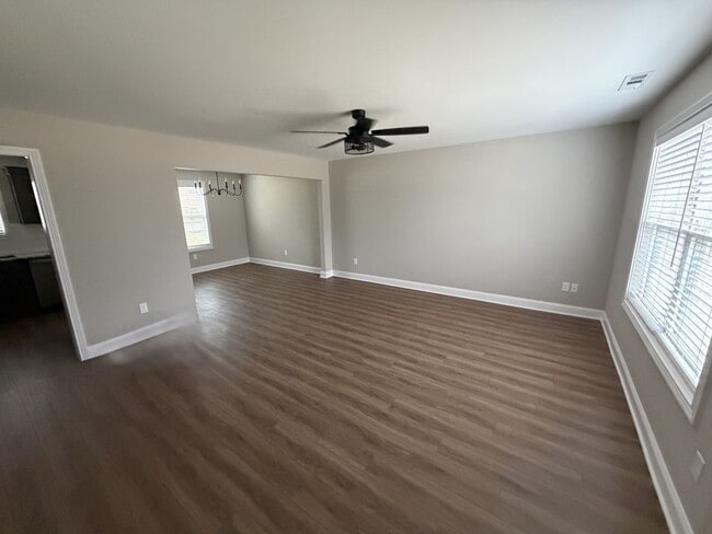 2345 Roundtree Rd in Knoxville, TN - Building Photo - Building Photo