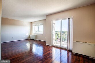 1121 University Blvd W in Silver Spring, MD - Building Photo - Building Photo